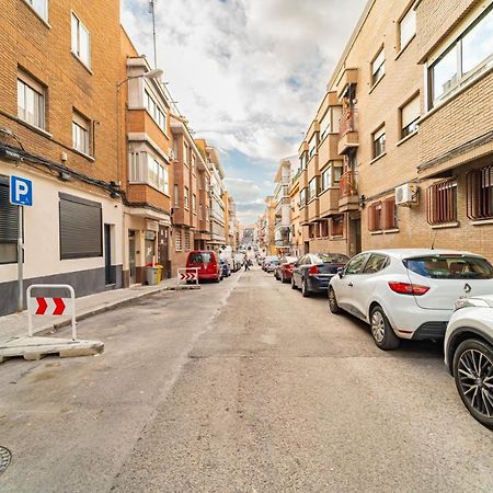 Edsam Madrid Apartments Black Екстер'єр фото