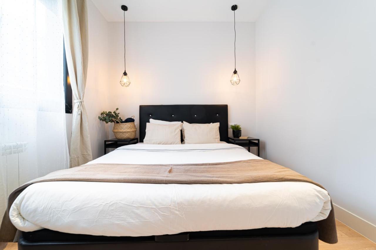 Edsam Madrid Apartments Black Екстер'єр фото
